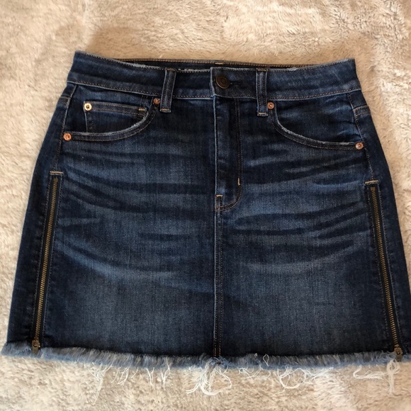 American Eagle Outfitters Dresses & Skirts - American Eagle High Rise Jean Fringe Mini Skirt